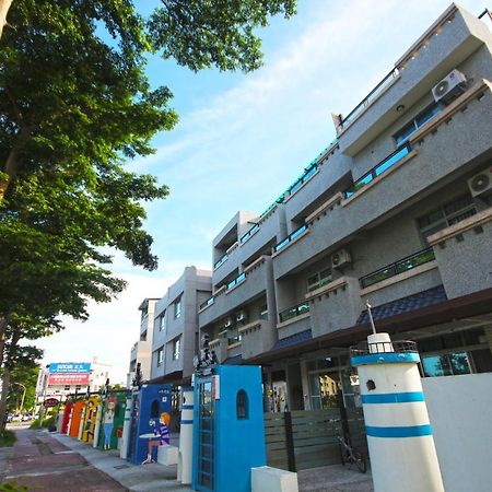 Fun Trip - 奧斯卡智能入住民宿 L 附設汽機車租賃行程建議 L T'ai-tung Exteriör bild